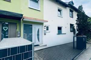 IMMO LOVE Friedberg - Modernisiertes RMH,140 m² Wfl., 245 m² Grund, Garage! – Aichach-Friedberg (Kreis) – Vorschaubild 1