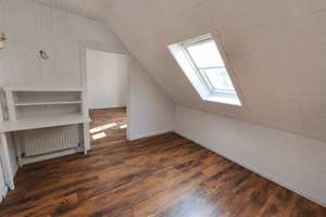 Charmantes Altbau-Einfamilienhaus auf ca. 1.015 m² Grundstück mit viel Entwicklungspotenzial – Die vollständige Adresse der Immobilie erhältst du vom Anbieter., 22395 Bergstedt, Hamburg – Vorschaubild 11