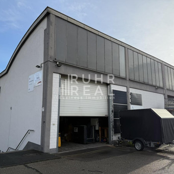 Gepflegte Lagerhalle in hervorragender Lage von Köln | ebenerdiges Tor | RUHR REAL