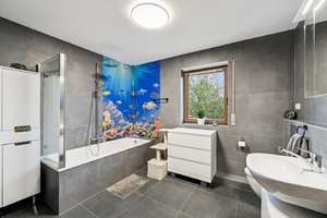 Property thumbnail 8