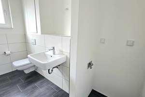 lichtdurchflutete Wohnung mit Einbauküche, Balkon und Dachterrasse im Main-Kinzig-Quartier – 68167 Neckarstadt-Ost/Wohlgelegen, Mannheim – Vorschaubild 14