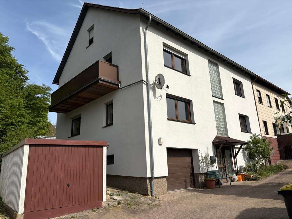 Immobilie in Püttlingen - Großes 2-3 Familienhaus mit Garten und Garagen in ruhiger Lage von Püttlingen - Köllerbach - Bild 0