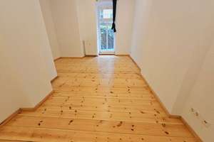 Stuckaltbau im Kastanienkiez mit Terrasse