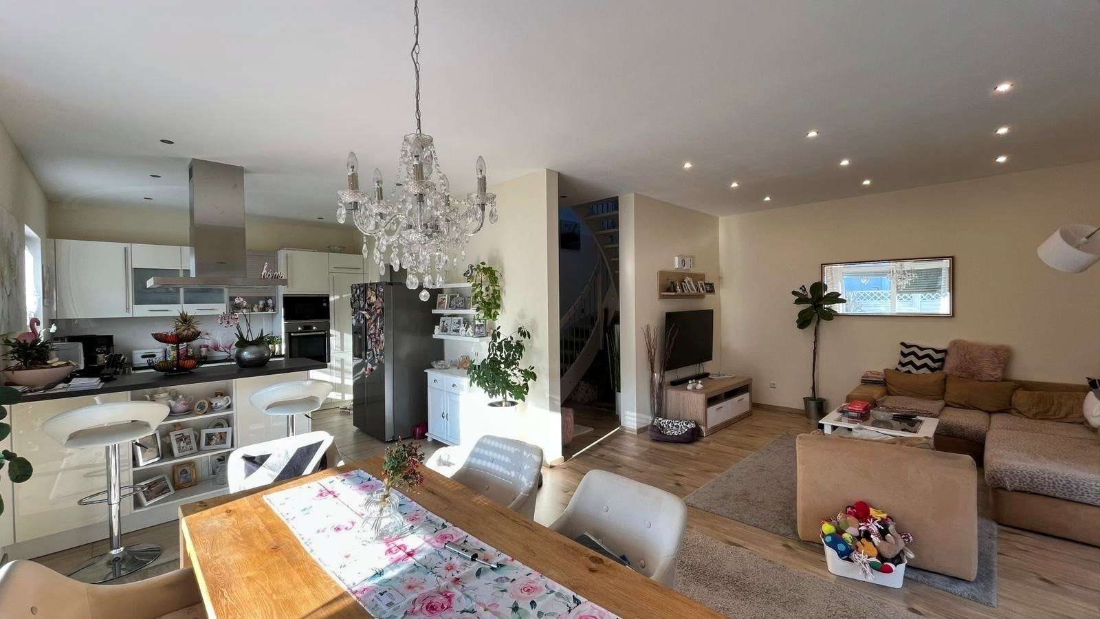 Immobilie in Dolgesheim - Einziehen & Wohlfühlen: Hochwertiges Wohnen auf zwei Etagen - Bild 5