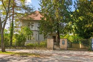 Ein Sprung vom eigenen Garten in den See: Historische Villa in einzigartiger Schlachtenseelage – Die vollständige Adresse der Immobilie erhältst du vom Anbieter., 14129 Nikolassee, Berlin – Vorschaubild 13