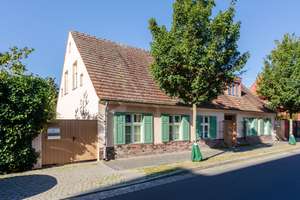 Historisches Weberhaus in Potsdam-Babelsberg – stilvoll saniert mit drei Wohneinheiten – Die vollständige Adresse der Immobilie erhältst du vom Anbieter., 14482 Babelsberg Nord, Potsdam – Vorschaubild 2