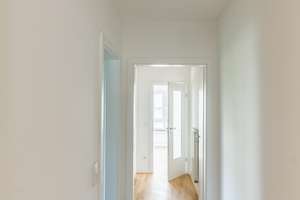 NEU *Paul & Partner* TOP GESCHNITTENE WOHNUNG MIT KÜCHE, BALKON & STELLPLATZ ! – Die vollständige Adresse der Immobilie erhältst du vom Anbieter., 65193 Nordost, Wiesbaden – Vorschaubild 10