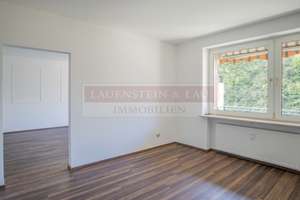 ,,…Herrlich ruhig und top zentral!"
Helle 3-Zimmer-Wohnung zur Modernisierung in gefragter Lage ... – 22523 Eidelstedt, Hamburg – Vorschaubild 5