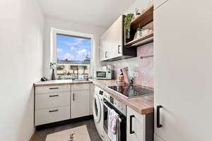 Charmante 2-Zimmer-Wohnung mit Balkon in begehrter Lage von München-Bogenhausen! – Die vollständige Adresse der Immobilie erhältst du vom Anbieter., 81927 Englschalking, München – Vorschaubild 5