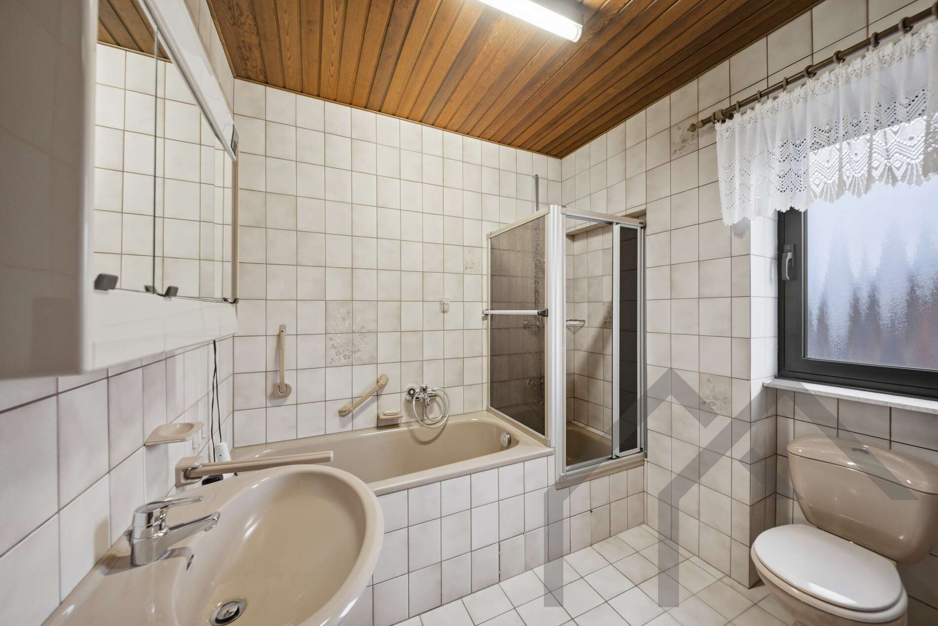 Immobilie in Lambsborn - Ländliche Doppelhaushälfte mit zusätzlicher Streuobstwiese - Bild 4