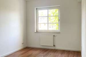 Ein "Haus im Haus" mit Terrasse, eigenem Garten und Tiefgarage.... – Schütte-Lanz-Str. 13, 12209 Lichterfelde, Berlin – Vorschaubild 11