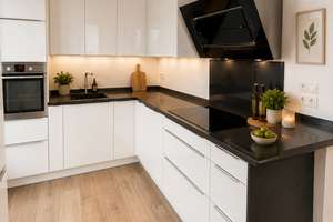 Wunderschöne helle 4-Zimmer-Maisonette-Wohnung mit Dachterrasse (WG-geeignet) – Maria-Montessori-Straße 43, 81829 Messestadt Riem, München – Vorschaubild 4
