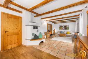 Gepflegte Doppelhaushälfte mit Einliegerwohnung/Büro und Balkon in ruhiger Lage – Die vollständige Adresse der Immobilie erhältst du vom Anbieter., 93059 Ober- und Niederwinzer-Kager, Regensburg – Vorschaubild 2