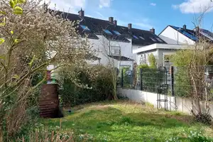 6 Zimmer Reihenmittelhaus in bevorzugter Wiesbadener Lage – Wiesbaden – Vorschaubild 1
