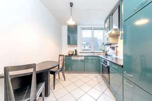 In 2. Reihe gelegen: Besondere Maisonette mit Balkon und Tiefgaragenstellplatz! – Die vollständige Adresse der Immobilie erhältst du vom Anbieter., 22559 Rissen, Hamburg – Vorschaubild 13