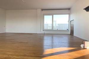 Stadtleben trifft Wohnqualität – 4 Zimmer, Kamin und drei Balkone – Oststraße 37, 40211 Stadtmitte, Düsseldorf – Vorschaubild 4