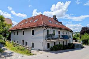 Attraktives Mehrfamilienhaus in idyllischer Lage nahe dem Ammersee – Die vollständige Adresse der Immobilie erhältst du vom Anbieter., 86949 Windach – Vorschaubild 1