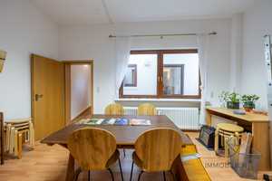 ***Attraktives Anlageobjekt in Bremen-Neustadt: Mehrfamilienhaus mit Gewerbeanteil in Top-Lage – Bremen – Vorschaubild 1