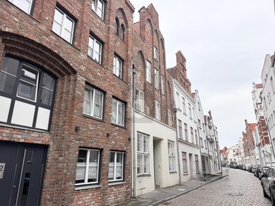 ALTBAUUNIKAT IM ROHBAU - INDIVIDUELL GESTALTBAR