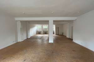 Zentral gelegenes 3-Zimmer-Souterrain-Apartment *WG-geeignet*