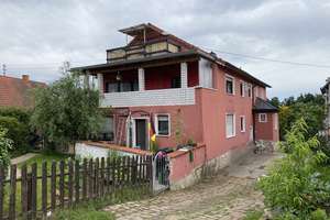 Mehrfamilienhaus mit zwei Garagen – Die vollständige Adresse der Immobilie erhältst du vom Anbieter., 67705 Stelzenberg – Vorschaubild 2