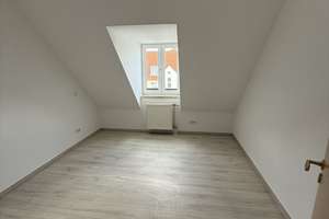 Schöne 3 Raum Wohnung im Dachgeschoss – Junkersstraße 28 c, 38820 Halberstadt – Vorschaubild 7