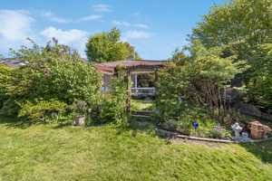 Charmanter Bungalow mit fünf Zimmern, Gartenidylle und Keller in beliebter Lage von Rahlstedt – Hamburg – Vorschaubild 16