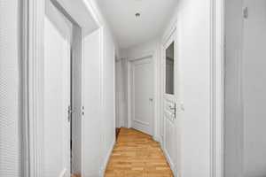 Charmante 3-Zimmer-Hochparterre-Wohnung mit Potenzial in zentraler Lage – Hamburg – Vorschaubild 2