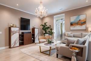 Altbaucharme neu erlebbar. Stilvoll renovierte, großzügige Eigentumswohnung mit ca. 136m² in best – Die vollständige Adresse der Immobilie erhältst du vom Anbieter., 65195 Nordost, Wiesbaden – Vorschaubild 9