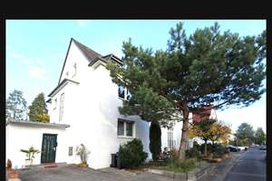 Großzügiges 9-Zimmer-Haus in Köln-Rath