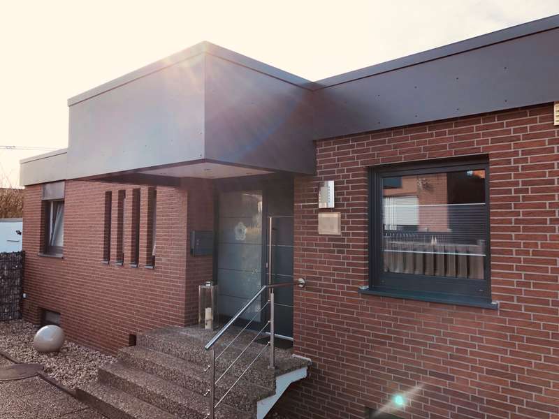 +++ RESERVIERT +++ Modernisierter Wohlfühlbungalow mit schönem Grundstück in ruhiger Lage