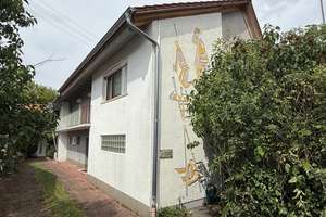 ++ Einfamilienhaus im WEG mit Terrasse, Balkon, Garten und Nebengebäude in ruhiger Wohnlage! ++ – Die vollständige Adresse der Immobilie erhältst du vom Anbieter., 67480 Edenkoben – Vorschaubild 1