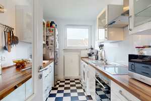 Property thumbnail 2