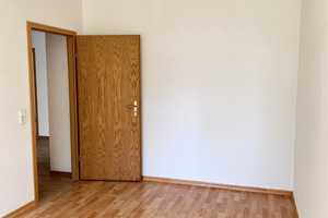 Helle 3-Zimmer-Wohnung mit Balkon und Stellplatz in ruhiger Lage – Richard-Wagner-Str. 4, 9119 Chemnitz – Vorschaubild 16