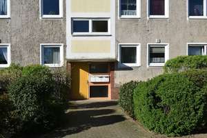 Schöne 3-Zimmer-Wohnung mit Balkon // 3.OG , Links – Schlesierweg 52, 38440 Laagberg, Wolfsburg – Vorschaubild 2