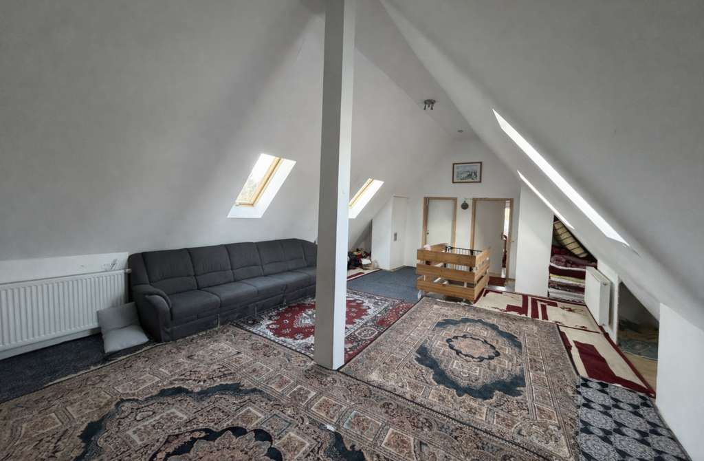 Immobilie in Augsburg - Kapitalanleger aufgepasst! Zwei-Wohnungen für einen Preis -Nähe A8 - Bild 1