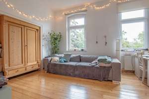 Bielefelder Altstadt: energetisch saniertes Altbaujuwel mit Balkon & Fernwärme! – Die vollständige Adresse der Immobilie erhältst du vom Anbieter., 33602 Mitte, Bielefeld – Vorschaubild 3