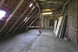 Altbau-Rohling mit dem Ausbaurecht für zwei Wohnungen im beliebten Neuköllner Drei-Länder-Eck! – Die vollständige Adresse der Immobilie erhältst du vom Anbieter., 12059 Neukölln (Ortsteil), Berlin – Vorschaubild 1