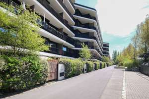 Lichtdurchflutete, geschmackvoll neu möblierte Wohnung mit Parkblick (flexibler Zeitmietvertrag) – Schöneberger Ufer 5c, 10785 Kreuzberg, Berlin – Vorschaubild 13