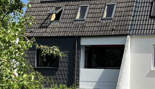 Bild von KEINE KÄUFERPROVISION!! Reiheneckhaus mit großem Garten in ruhiger Lage | Garage