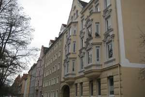 Lebendig wohnen: 2-Zimmer-Wohnung in der Augsburger Innenstadt – Die vollständige Adresse der Immobilie erhältst du vom Anbieter., 86152 Jakoberstadt-Süd, Augsburg – Vorschaubild 2