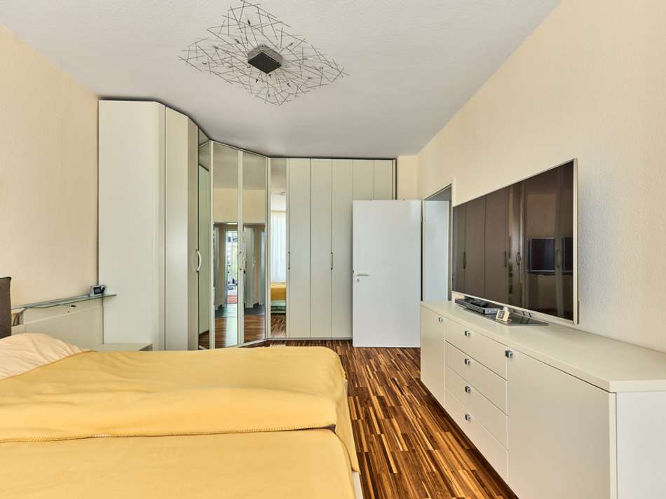 Schlafzimmer Untergeschoss