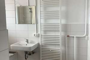 Gut geschnittene 2-Zimmer-Wohnung mit Balkon – Almatastr. 29, 28219 Walle (Ortsteil), Bremen – Vorschaubild 2