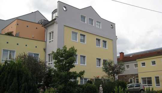 Bild von Wohnpark Sodener Straße – umfassend modernisiertes Mehrfamilienhaus mit 33 Einheiten
