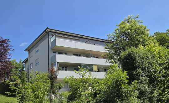 Freizügige senioren- und familien- gerechte 3-Zimmer- Wohnung 