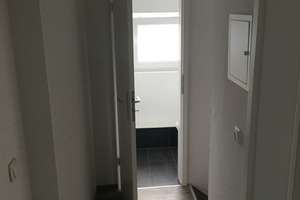 Praktische 2-Zimmer-Wohnung in Frankfurt Niederrad – Die vollständige Adresse der Immobilie erhältst du vom Anbieter., 60528 Niederrad, Frankfurt am Main – Vorschaubild 2