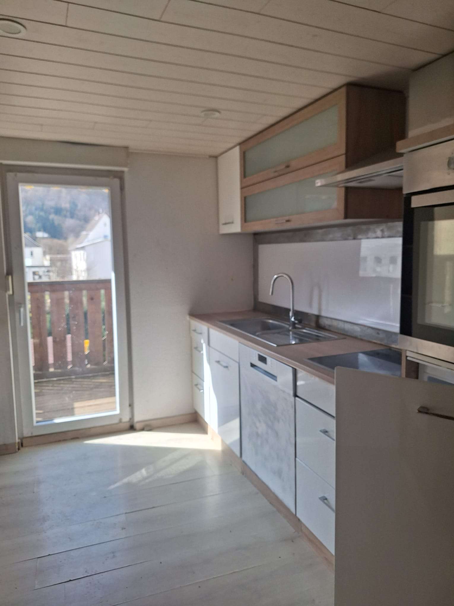 Zentralgelegene, renovierungsbedürftige Doppelhaushälfte mit separatem Gartengrundstück, Marburg Biedenkopf Kreis – Bild 4