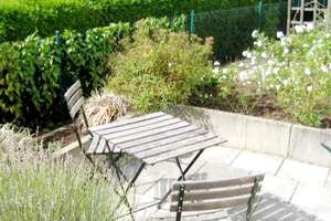 2 ZKB Erdgeschosswohnung mit Terrasse und EBK in Auringen