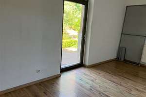 Großzügige 2,5-Zimmer mit Terrasse, Wanne, Dusche und Laminat und in guter Lage!  – Lichtenauer Straße 47, 9131 Ebersdorf, Chemnitz – Vorschaubild 14