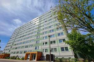 Mit dem ebenerdigen Aufzug in die 4. Etage! - Jetzt Termin vereinbaren. – Apollostr. 11, 39118 Reform, Magdeburg – Vorschaubild 6